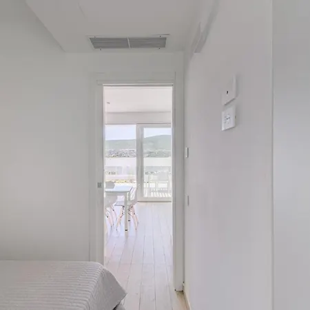 Apartmán Stunning Capo Falcone Charming B4 Sleeps 4 Persons Num 5090